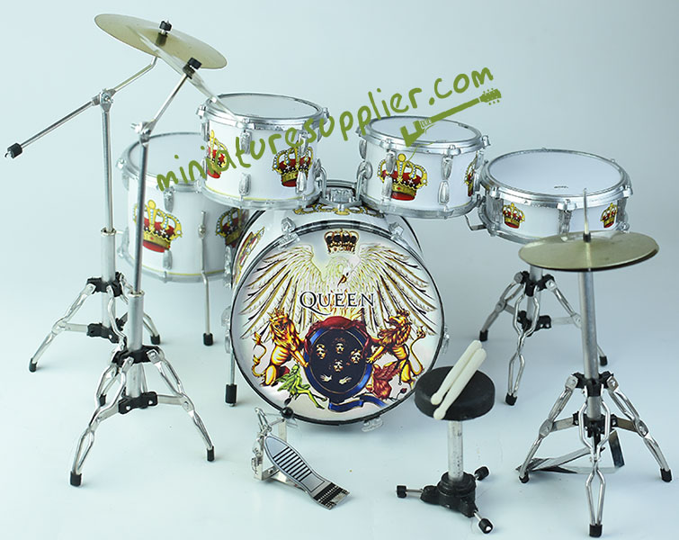 Queen drum set miniature