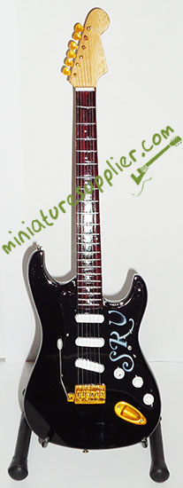 Miniature guitar Strat Blacky 