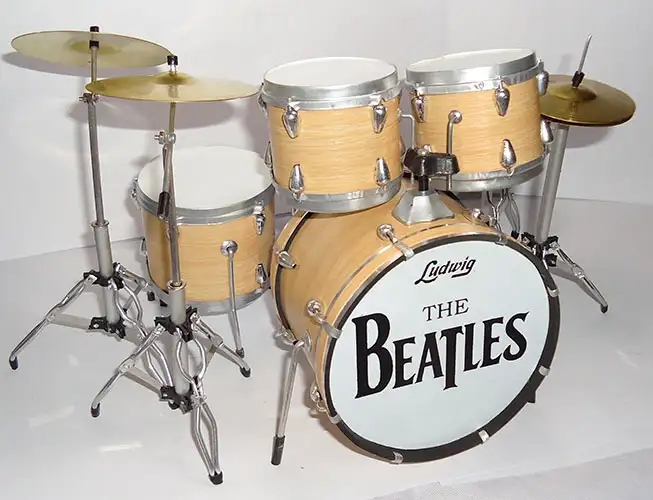 miniature drum kit replica vintage Ringo Starr The Beatles color skin wood natural handmade from Bali Indonesia