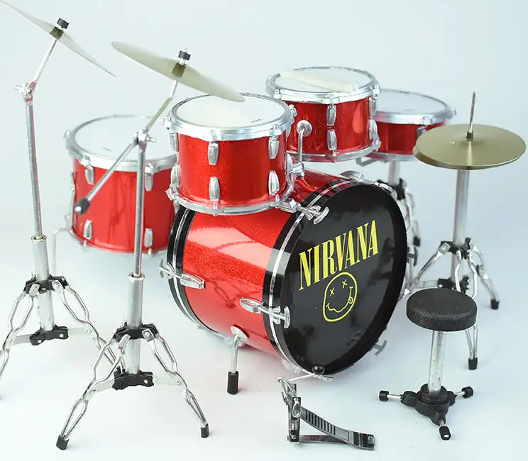 Side view of miniature Drum Set Dave Grohl Nirvana