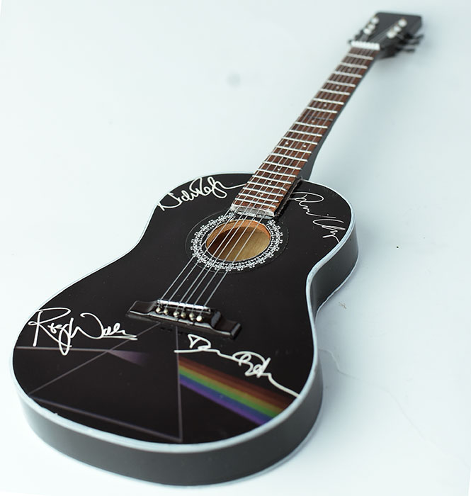 supplier miniature guitar acoustic Pink Floyd with signature, handmade miniature acoustic guitar replica