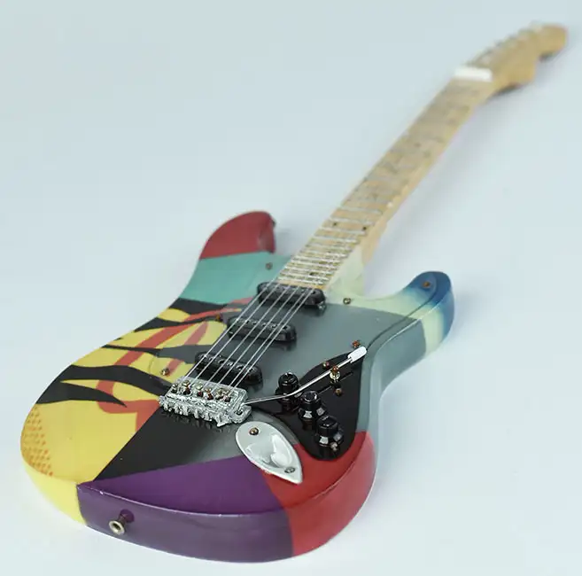 wholesale Miniature guitar replica Eric Clapton Crash C