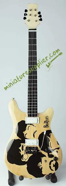 Miniature guitar replica The Beatles Hammer