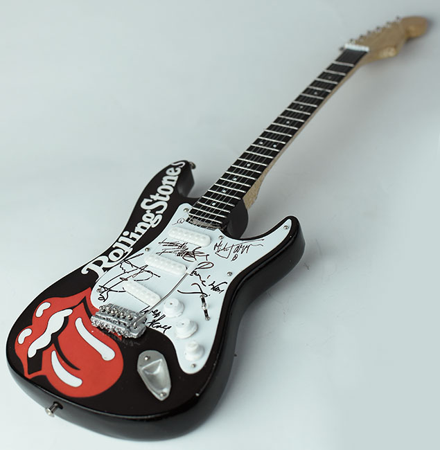 wholesale Miniature guitar replica Rolling Stones logo signature
