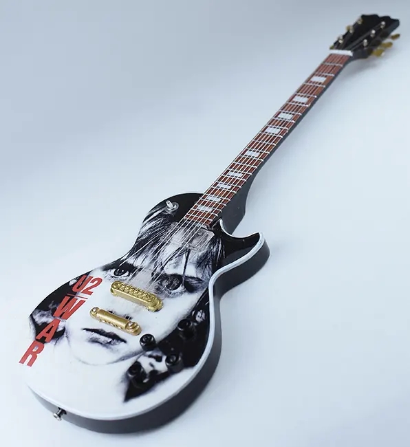 wholesale Miniature guitar model U2 War