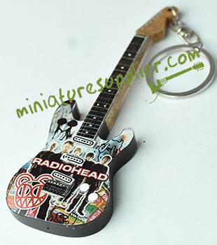 Keyring guitar miniature made in Bali Indonesia