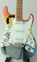 miniature guitar model Eric Clapton Crash A