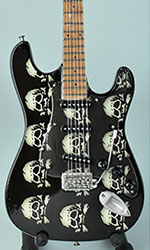 production miniature guitar Michael Wilton Skul