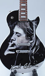  Kurt Cobain miniature guitars