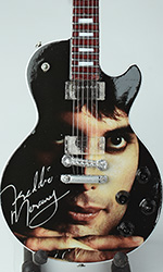 miniature electric guitar Freddie Mercury